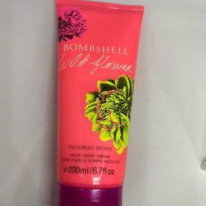 Victoria’s Secret Bombshell Wild Flower body lotion